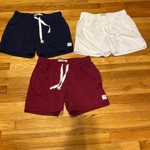 Men small maamgic Sweat shorts with zipper pockets. 3 prs. Excellent condition